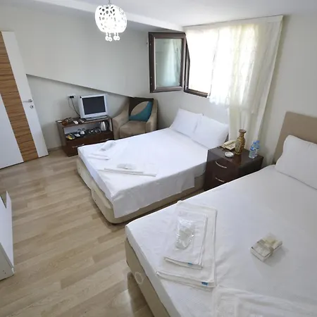 Mavi Deniz Butik 3*