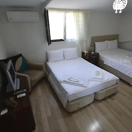 Mavi Deniz Butik 3*